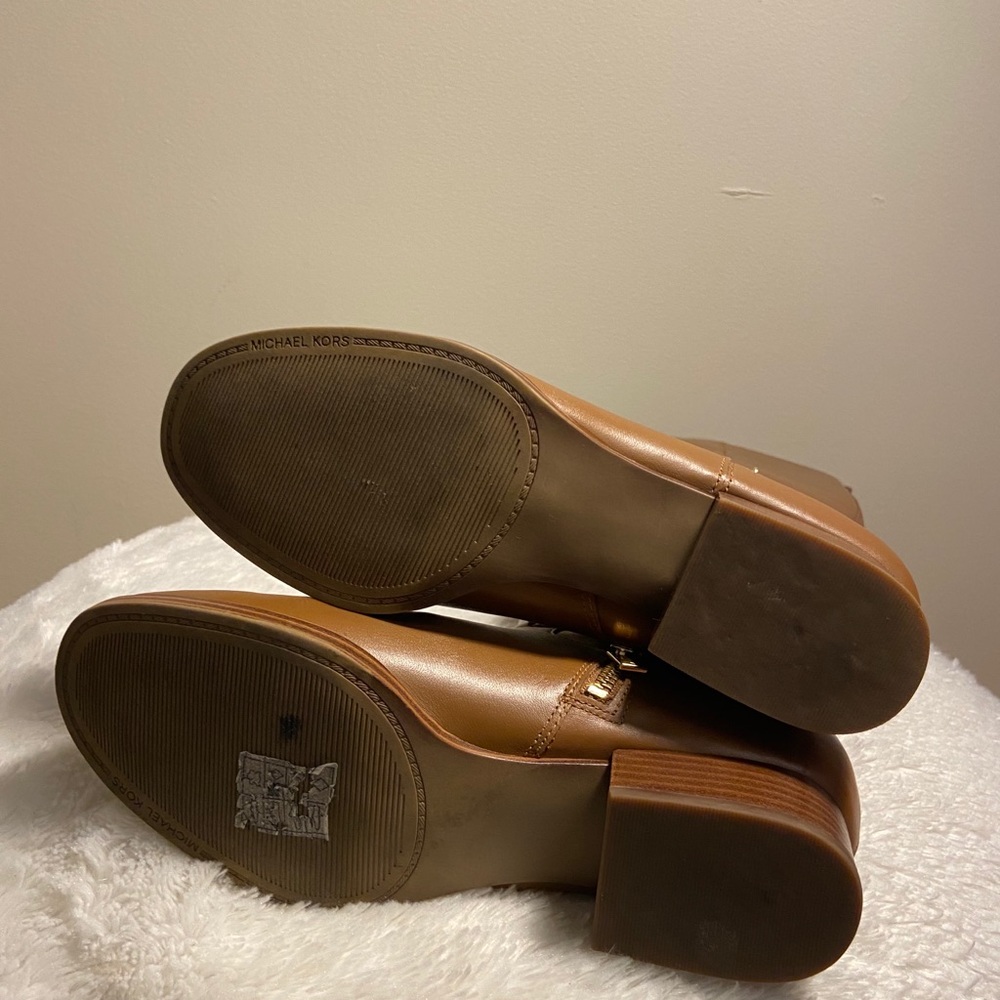 Micheal Kors boots - Picture 5 of 7